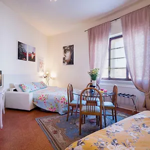 1900 Artevita 3*, Florencia Italia